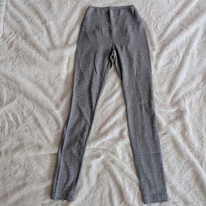 White House Black Market Light Gray WKND Knit Leggings Size 0/XS